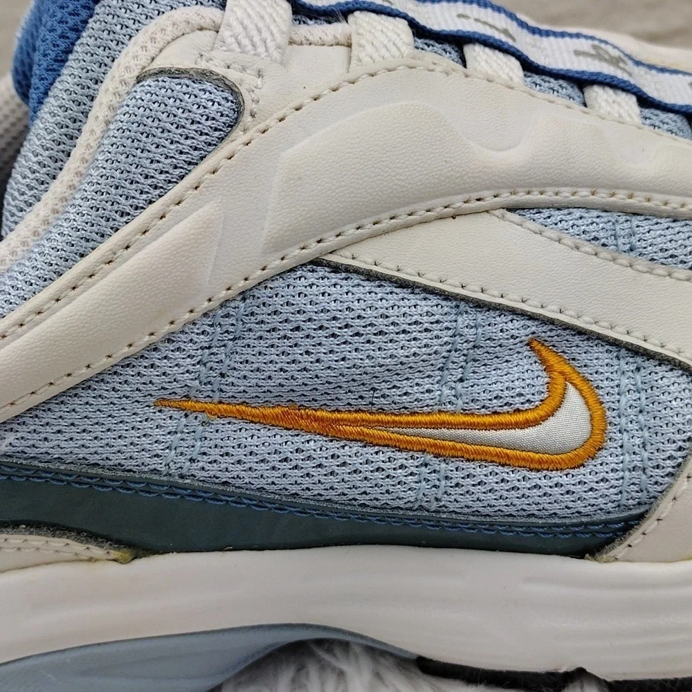 Nike XCelleration Blue Mesh White Detail Elastic Lace Step In Running Sneaker